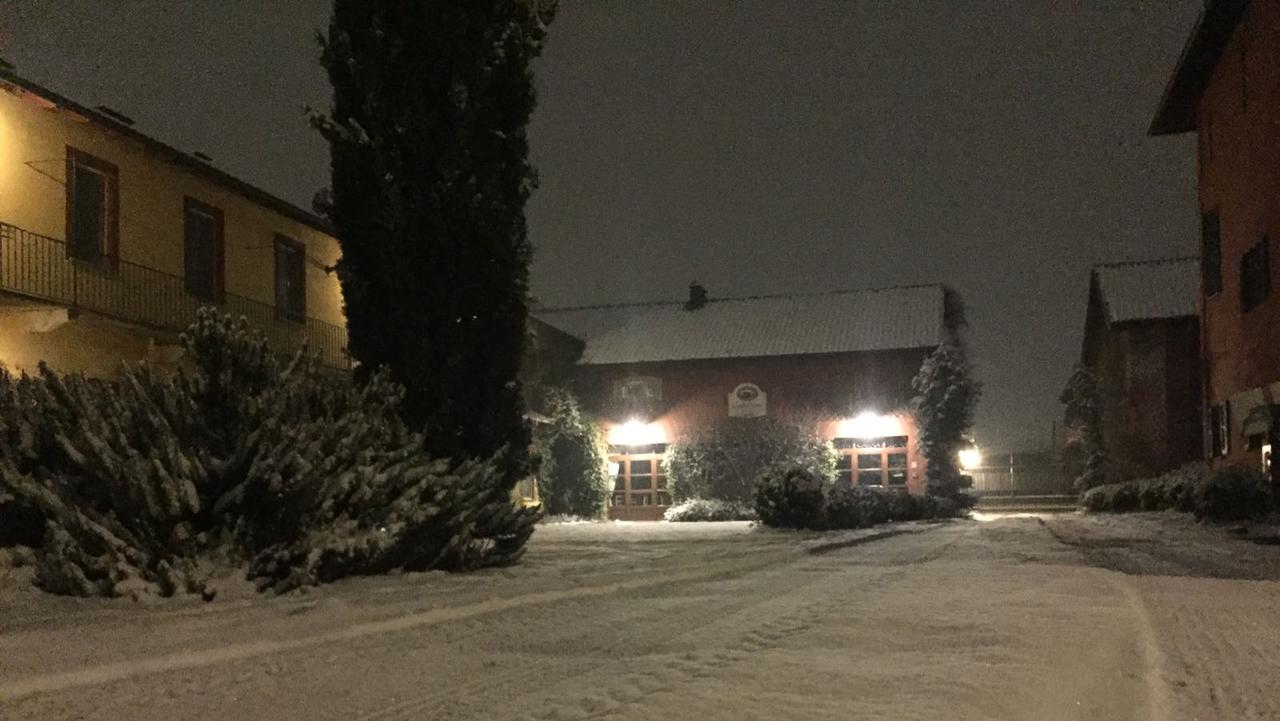 Agriturismo Cascina Maiocca Mediglia Екстериор снимка