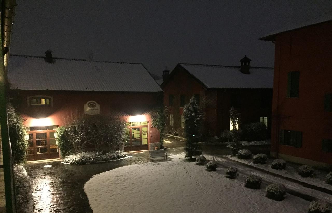 Agriturismo Cascina Maiocca Mediglia Екстериор снимка